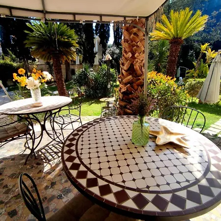 Aedes Il Giardino Dei Sogni Bed & Breakfast 3*