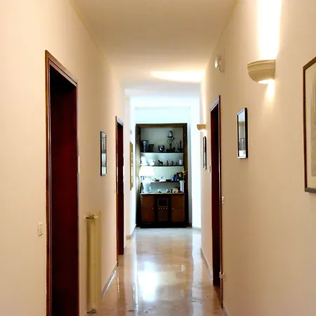 贾尔迪诺代松尼il艾迪斯住宿加早餐旅馆