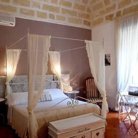 贾尔迪诺代松尼il艾迪斯住宿加早餐旅馆 3*