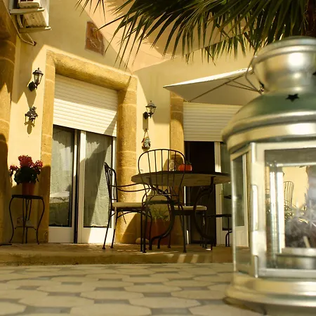 Aedes Il Giardino Dei Sogni Bed & Breakfast 3*