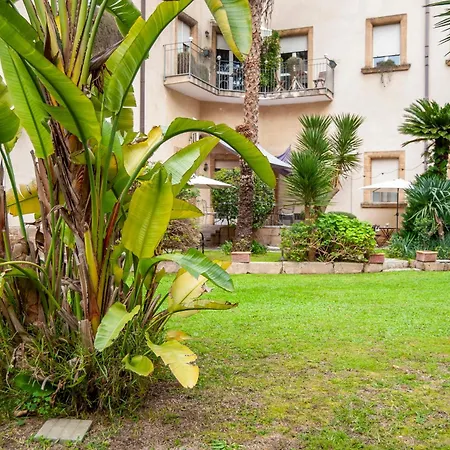 Oda ve Kahvaltı Aedes Il Giardino Dei Sogni 3*